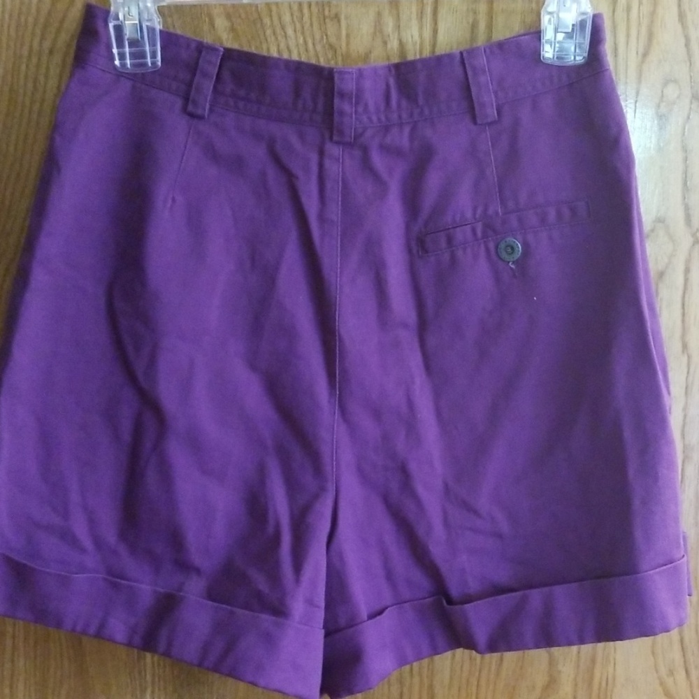Shorts - Picture 2 of 3